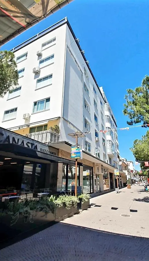 Apartamento Suite Vista Mare In Viale Ceccarini Angolo Dante Riccione Itália